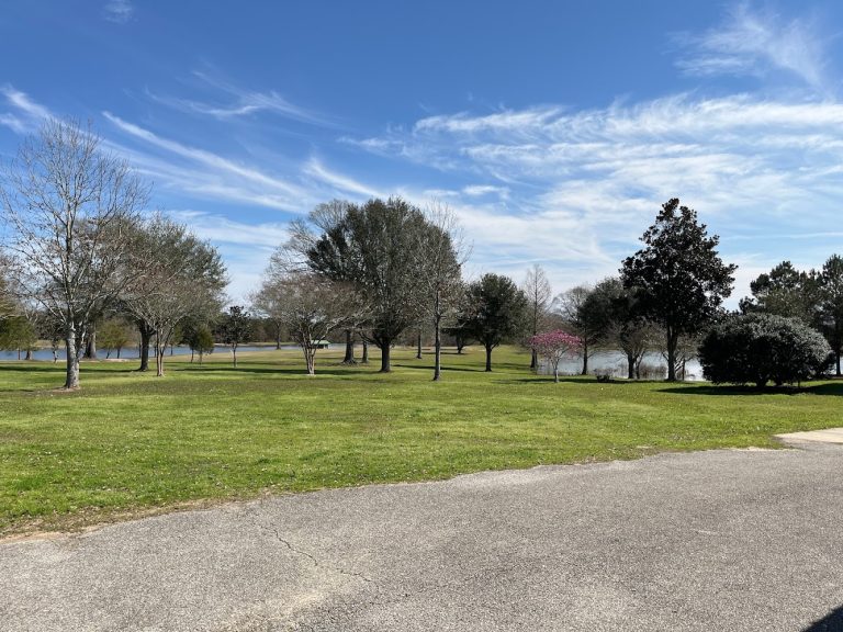 3043 oak lake golf course 768x576