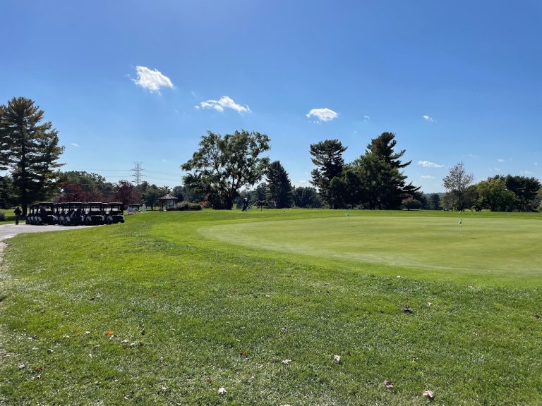 3267 fox hollow golf course 768x576