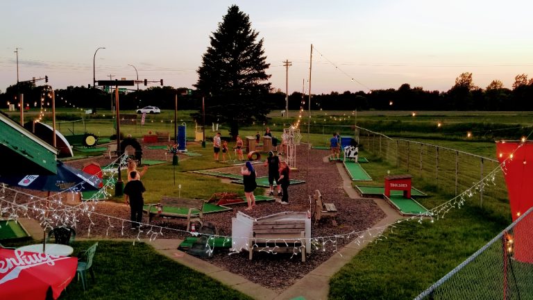 3998 green lagoon golf 768x432