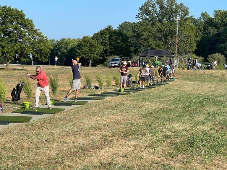 4814 swing loose outdoor golf range holmdel new jersey 768x576