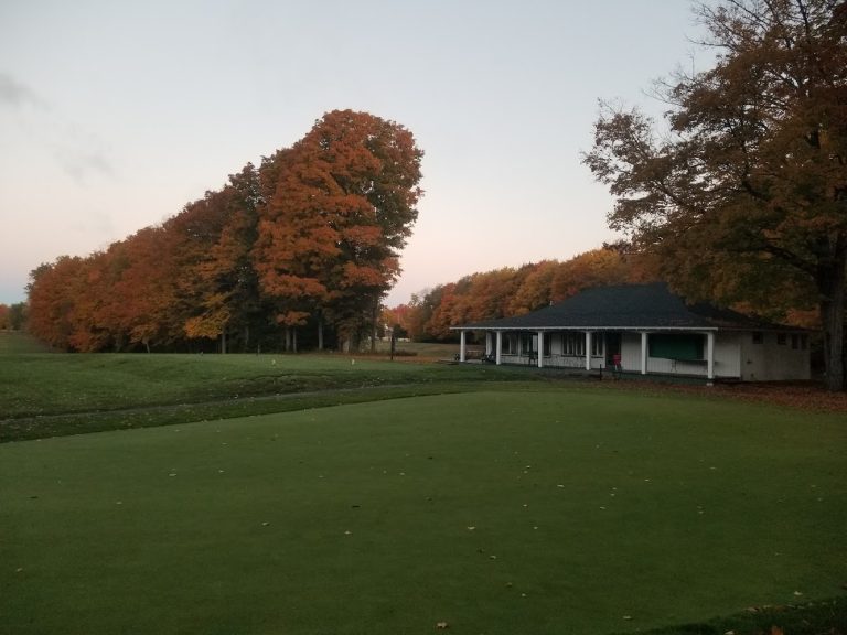 5102 saranac inn golf country club saranac lake new york 768x576