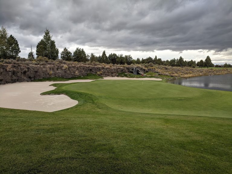 5706 pronghorn golf club bend oregon 768x576